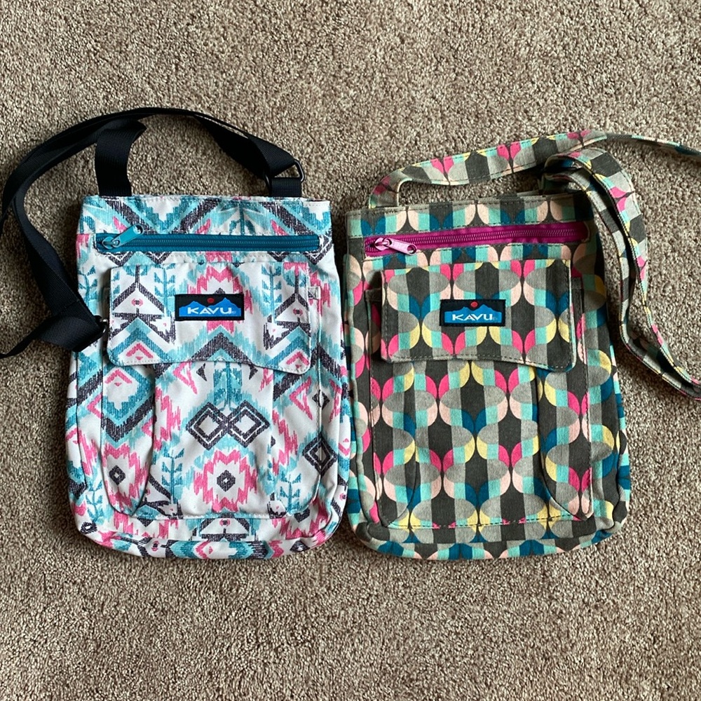 Set of Two Kavu Crossbody Purses